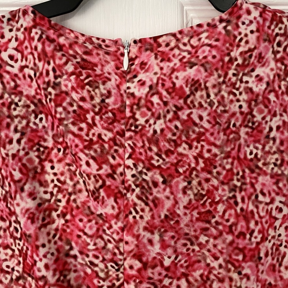 NWT‎ Pink Short Sleeve Faux Wrap Dress Buttons Size Medium No Brand Patterned - Picture 6 of 6